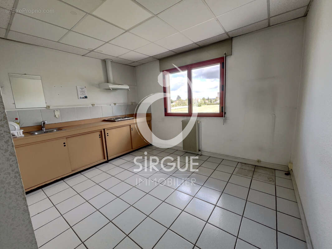 Commerce à LE SEQUESTRE