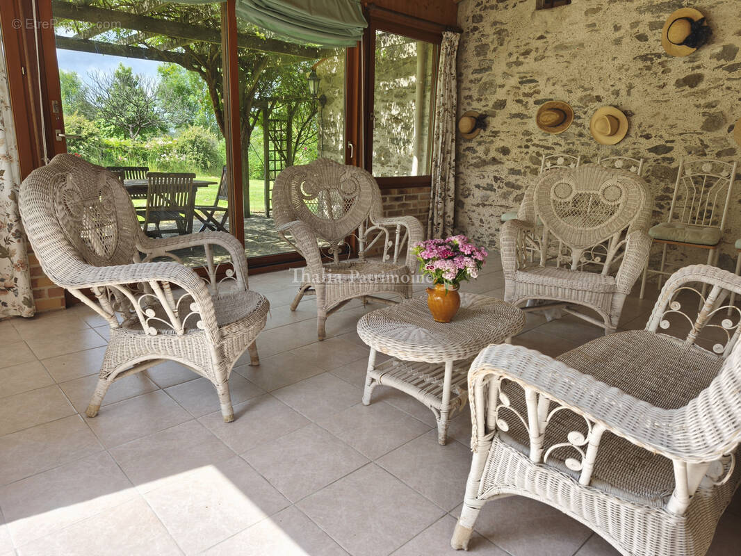 Maison à CHATEAU-GUIBERT