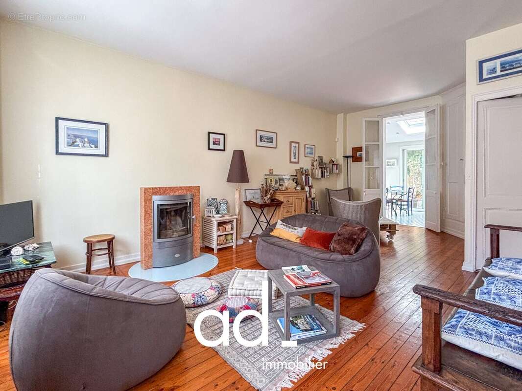 Maison 88 m² à La Rochelle  - photo 2