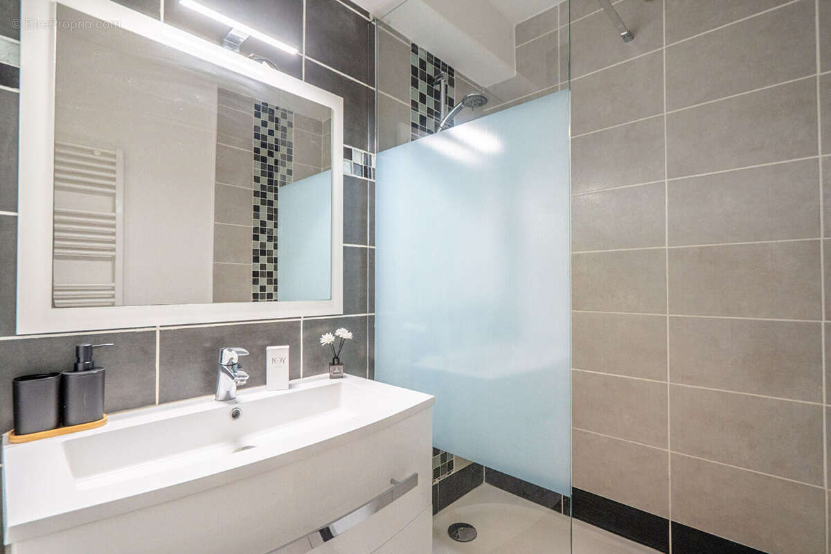 Bordeaux Fondaudège - Appartement T3 de 69 m² avec jardin de 60 m² et parking - photo 10