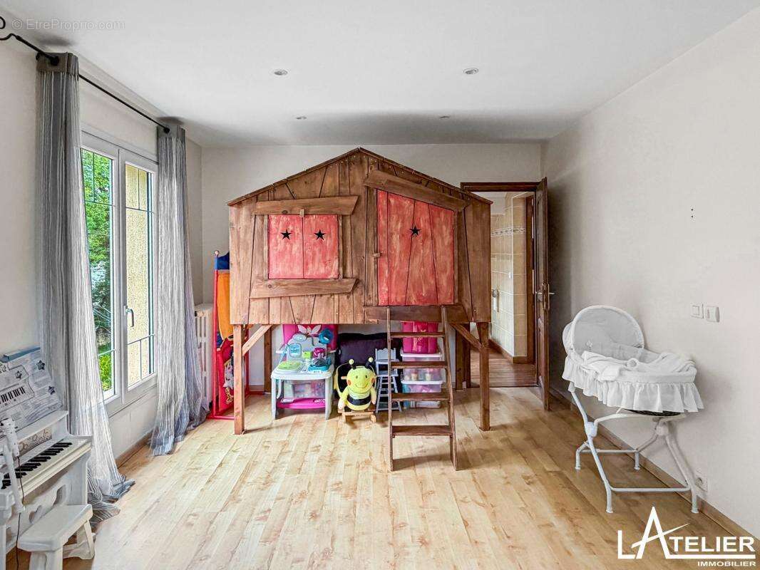 Maison à MAREIL-MARLY