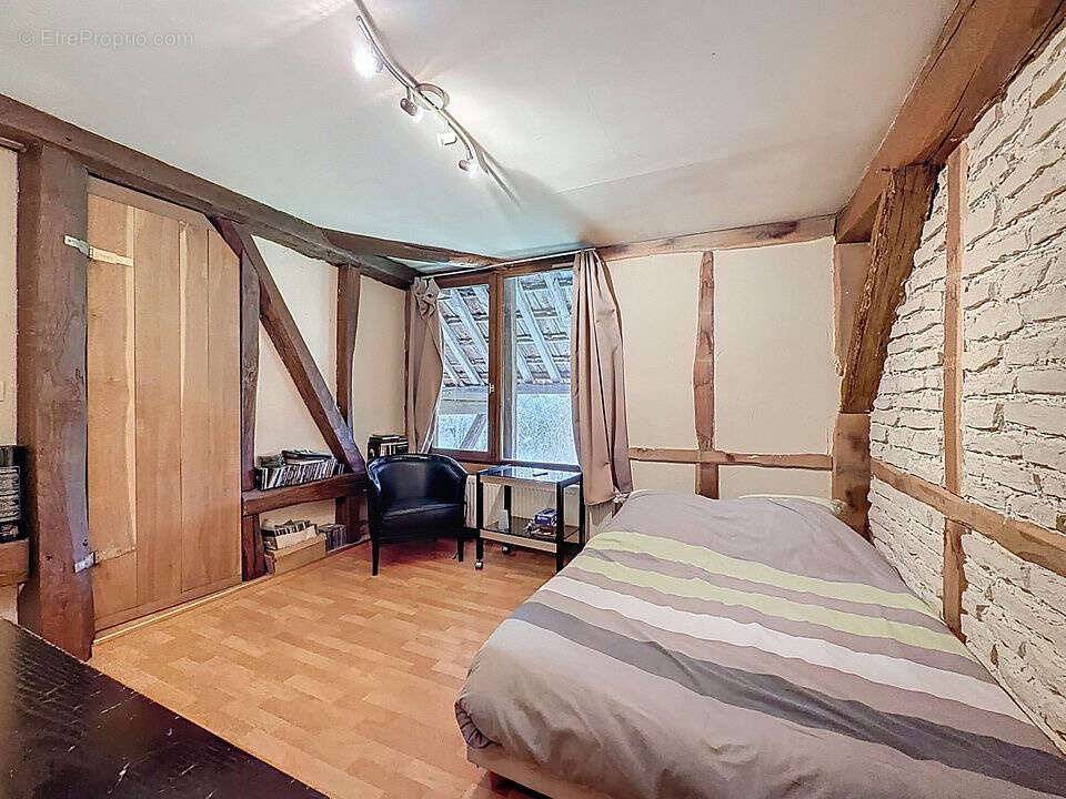 Maison de caractere de 327m2 - photo 11