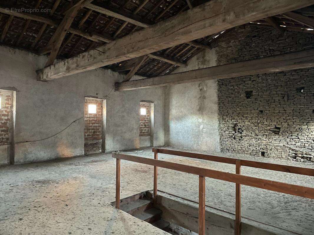 Immeuble/Maison  proche Cluny - photo 14