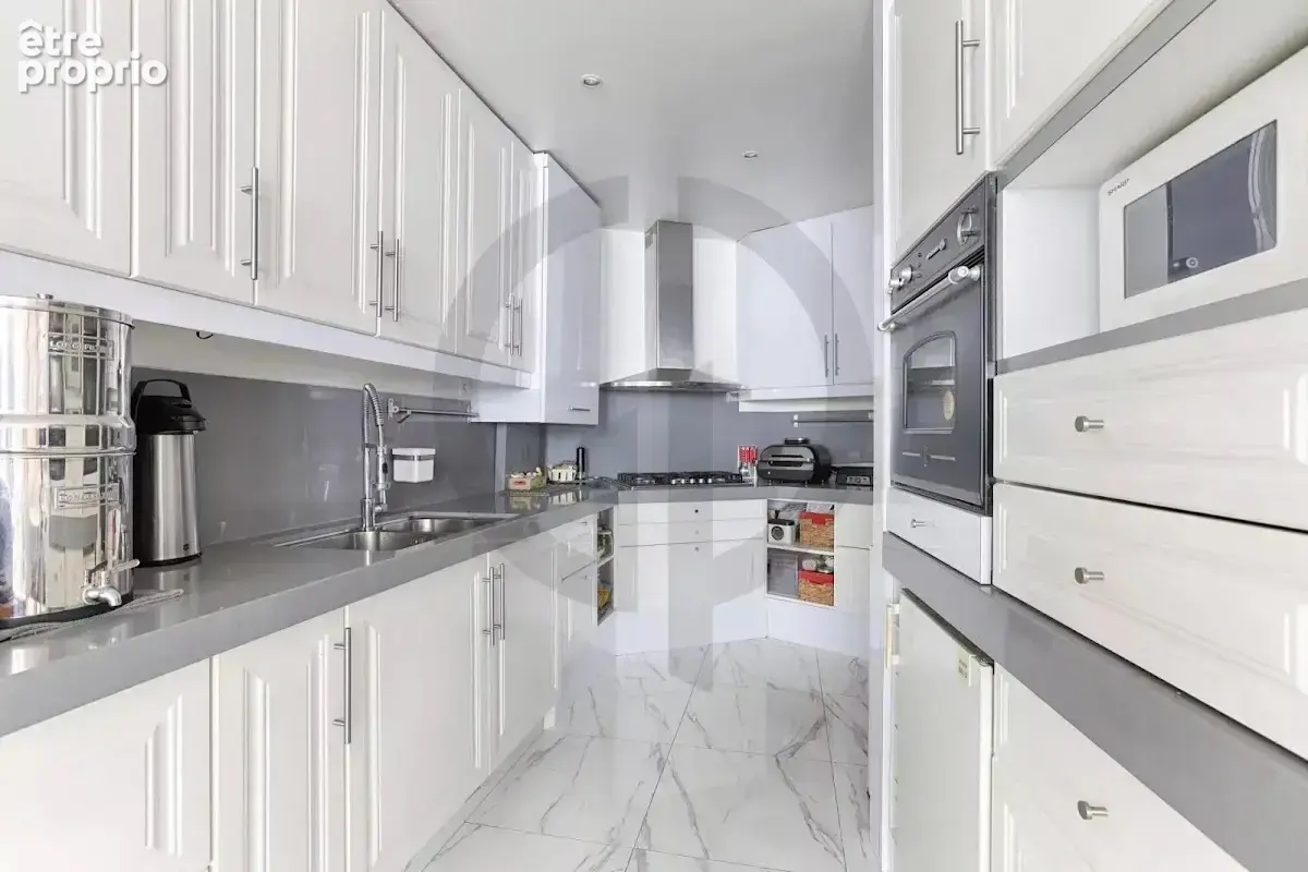 Montorgueil - MAISON 5 pièces 157,25 m2 - photo 4