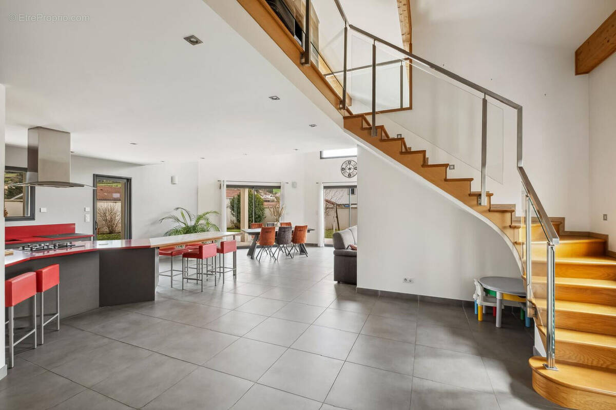 Photo 1 - Maison à LUZINAY