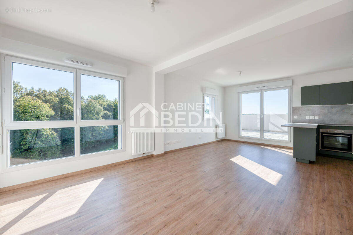 Appartement à VILLENAVE-D&#039;ORNON