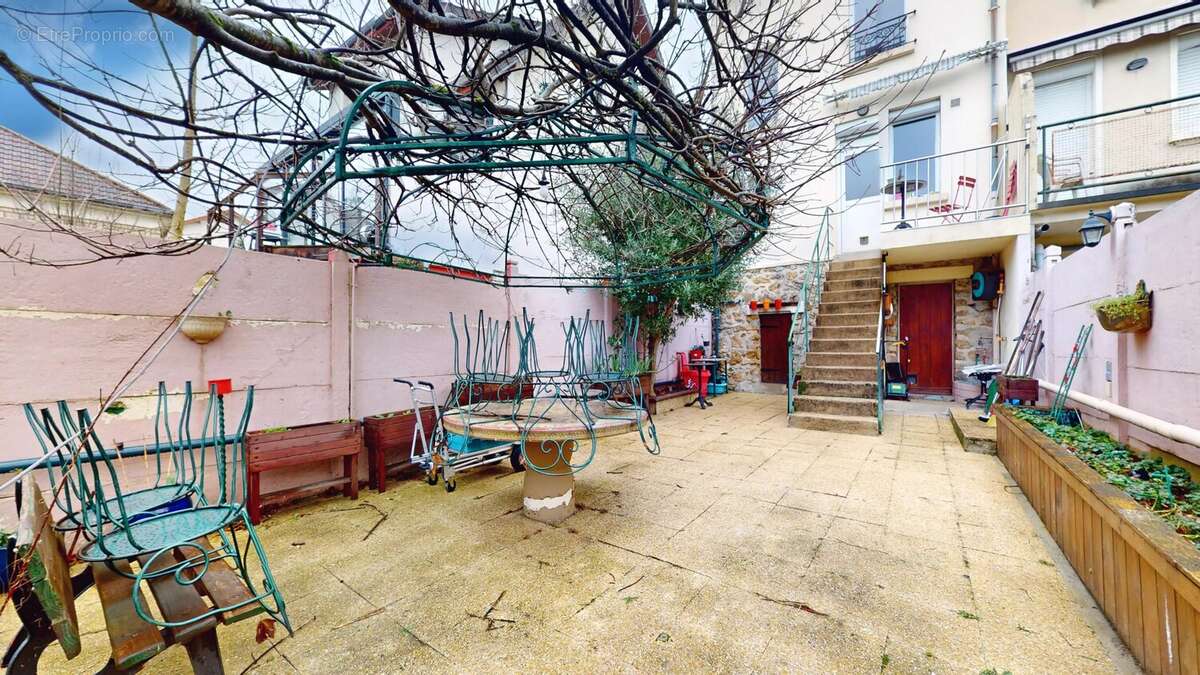 Maison à ROSNY-SOUS-BOIS