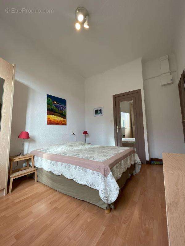 Appartement à GREOUX-LES-BAINS