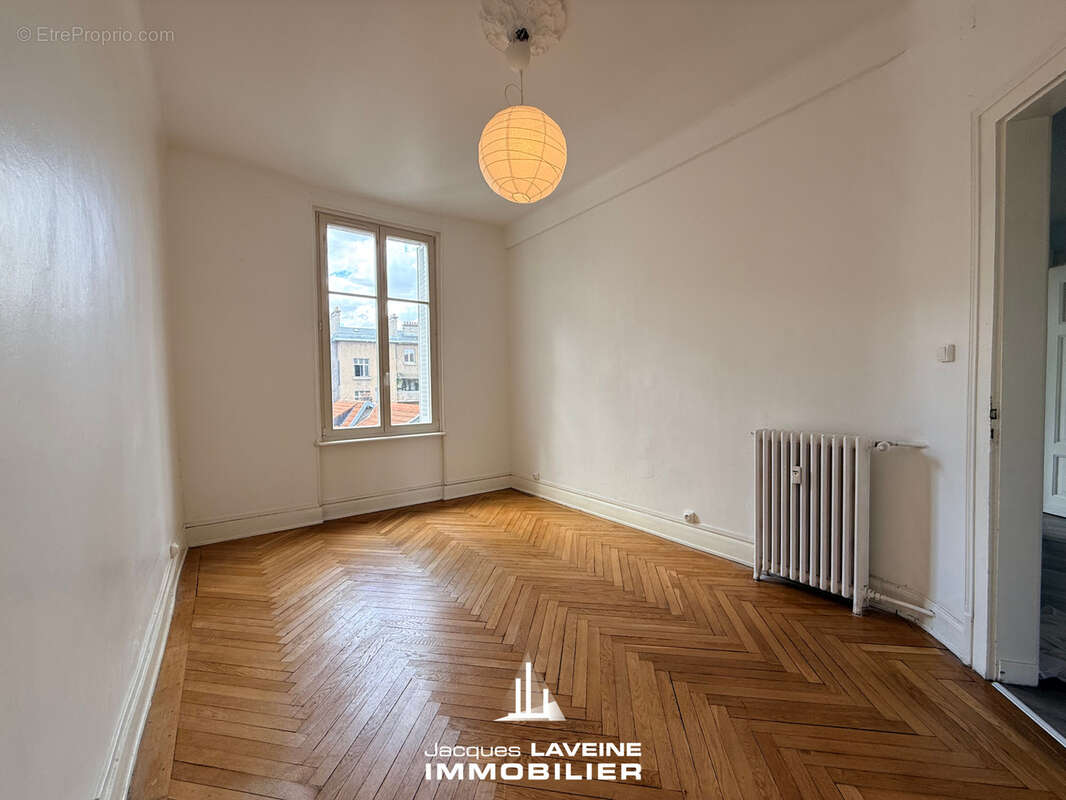 Metz-triangle impérial appartement 4 pieces + combles aménageables - photo 8