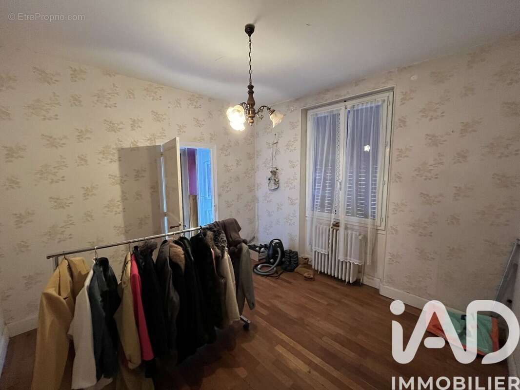 Photo 2 - Maison à MONTLUCON