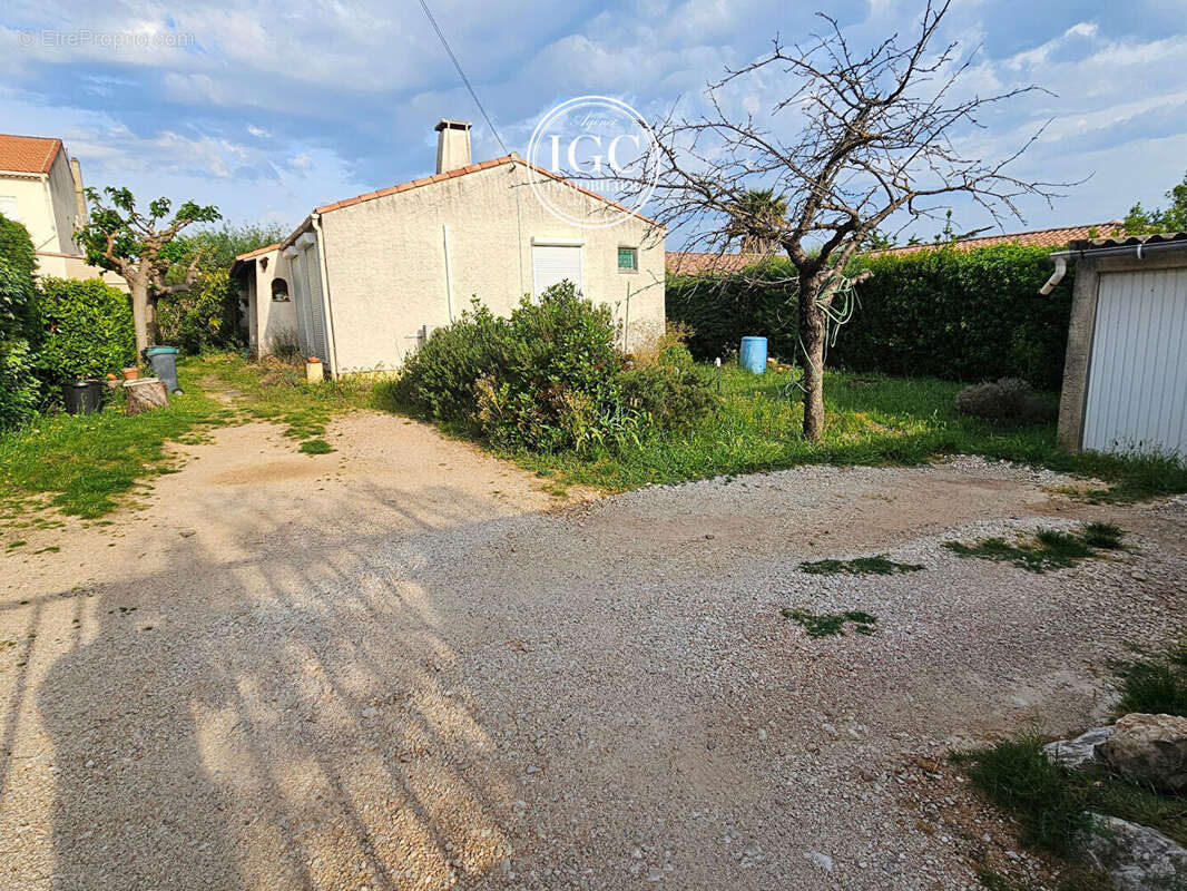 Maison à CHATEAUNEUF-LES-MARTIGUES
