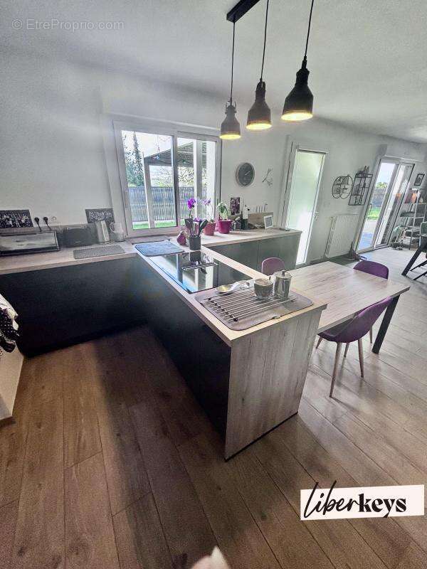Noyal Muzillac Maison 6 pièces - 118m² - photo 5