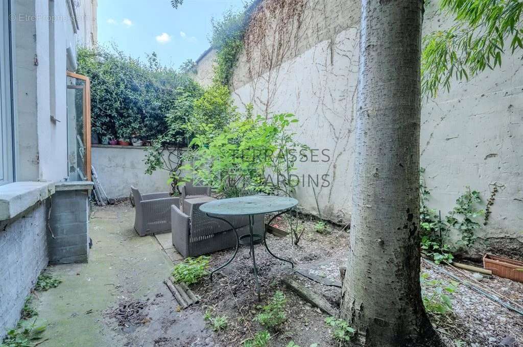 Appartement à PARIS-12E