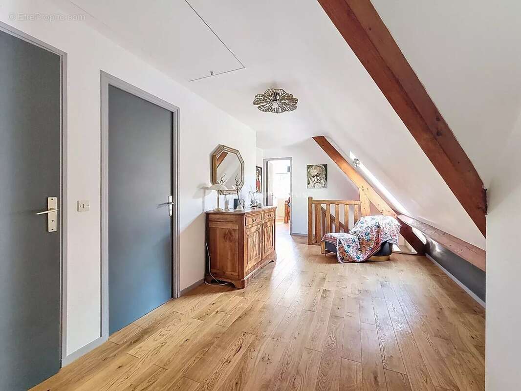 Maison à EQUEMAUVILLE