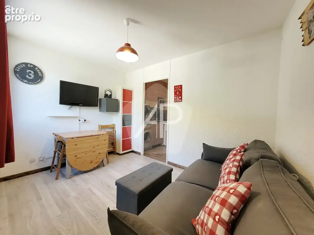 Appartement à LA SALLE-LES-ALPES