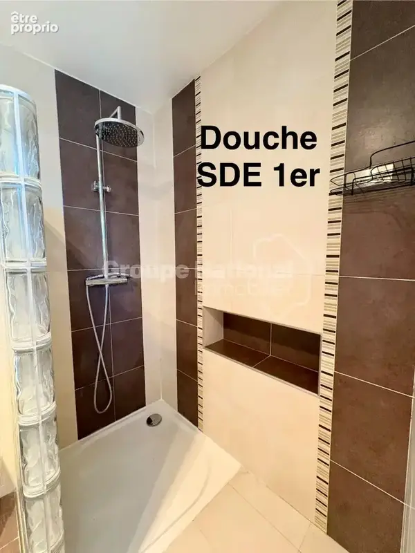 Maison de ville avec cour sur SORGUES, séjour/cuisine équipée, 3 chambres et climatisation - photo 14