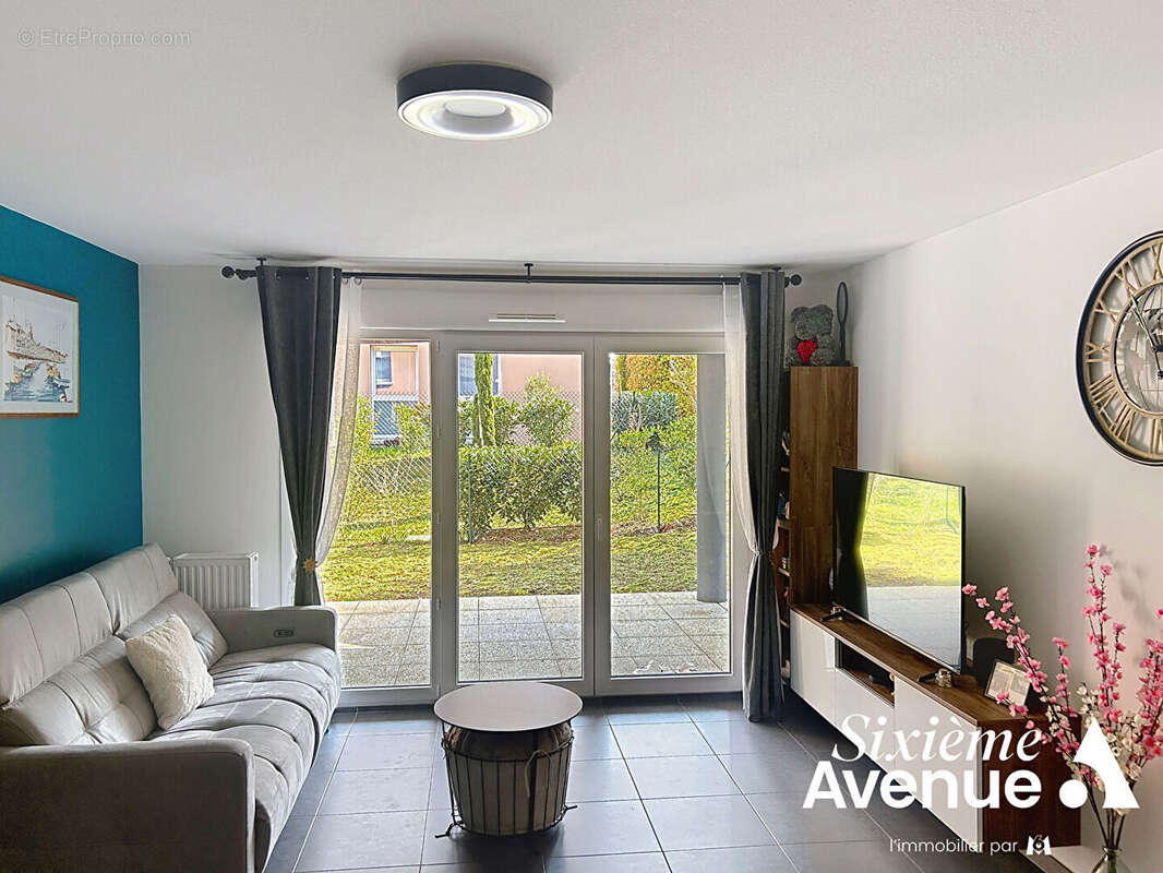 Appartement à SIMANDRES