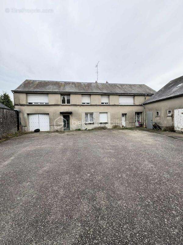 Appartement à LASSAY-LES-CHATEAUX