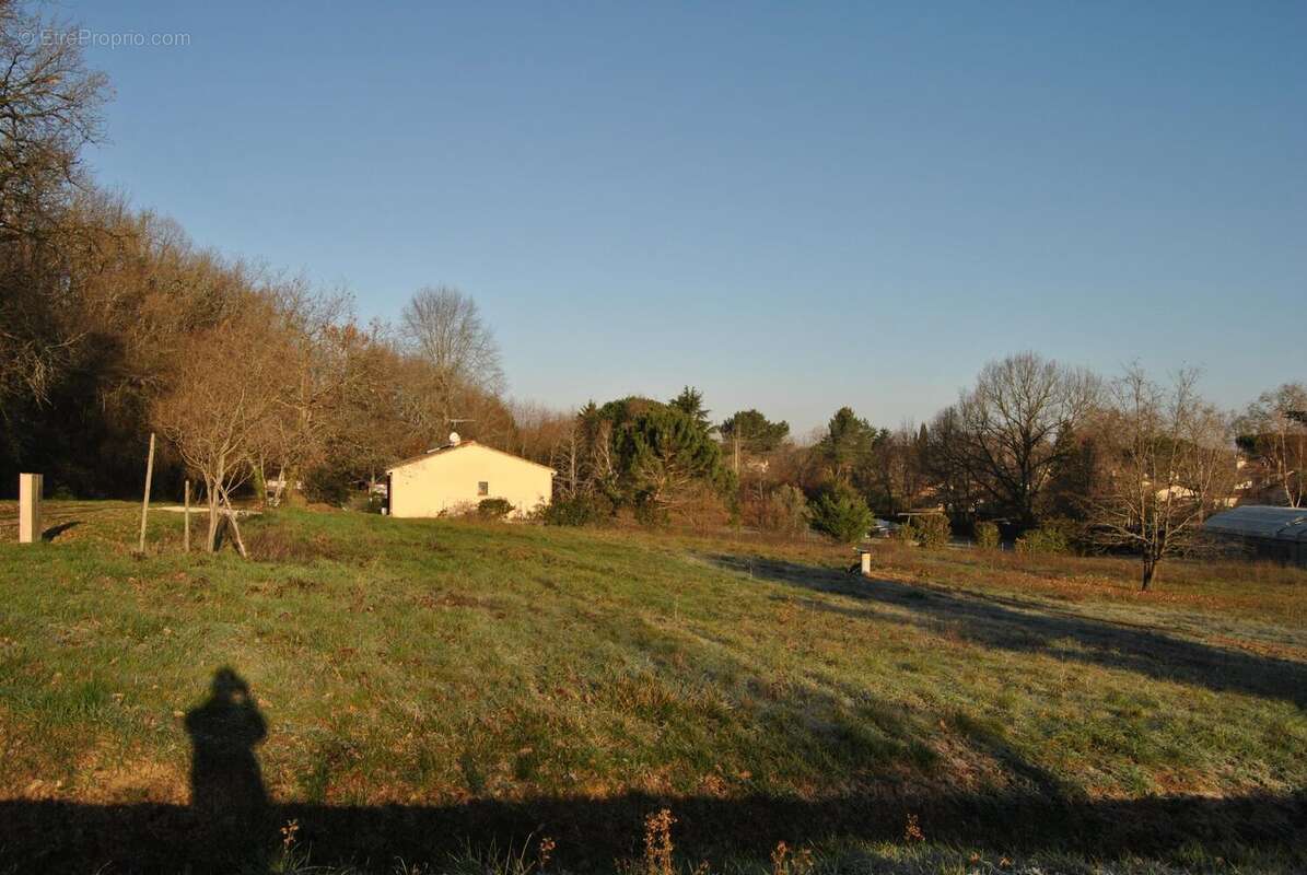Terrain 1250 m² à Castelsarrasin  - photo 2