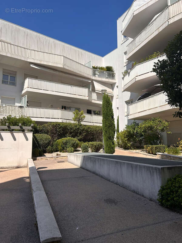 Cannes Centre   À deux pas de la rue d'Antibes, élégant 4 pièces avec grande terrasse - photo 10