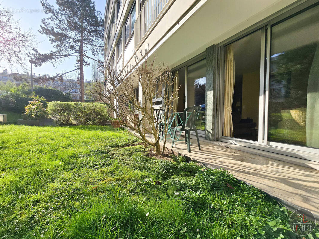 Appartement à FONTENAY-SOUS-BOIS
