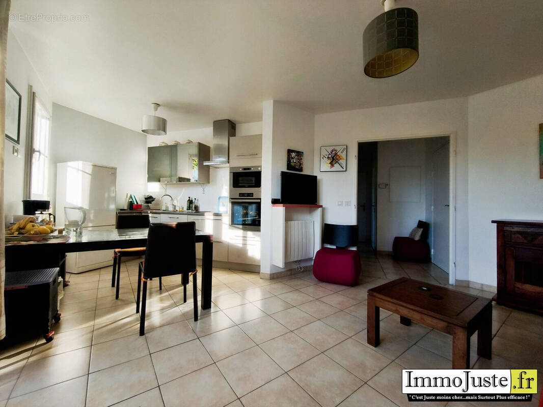 Appartement à LES ESSARTS-LE-ROI