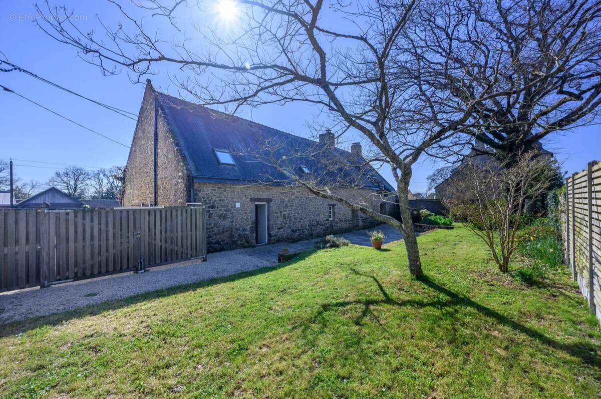 Maison à SENE