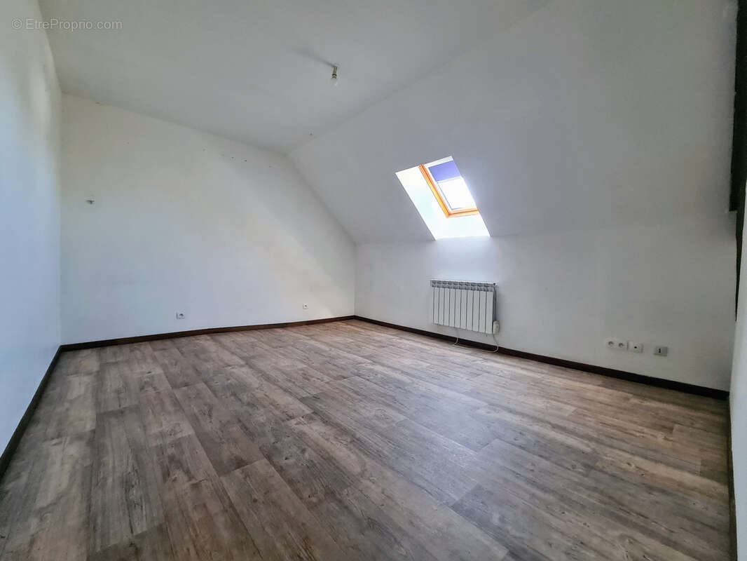 Maison à BEAUMONT-LA-FERRIERE