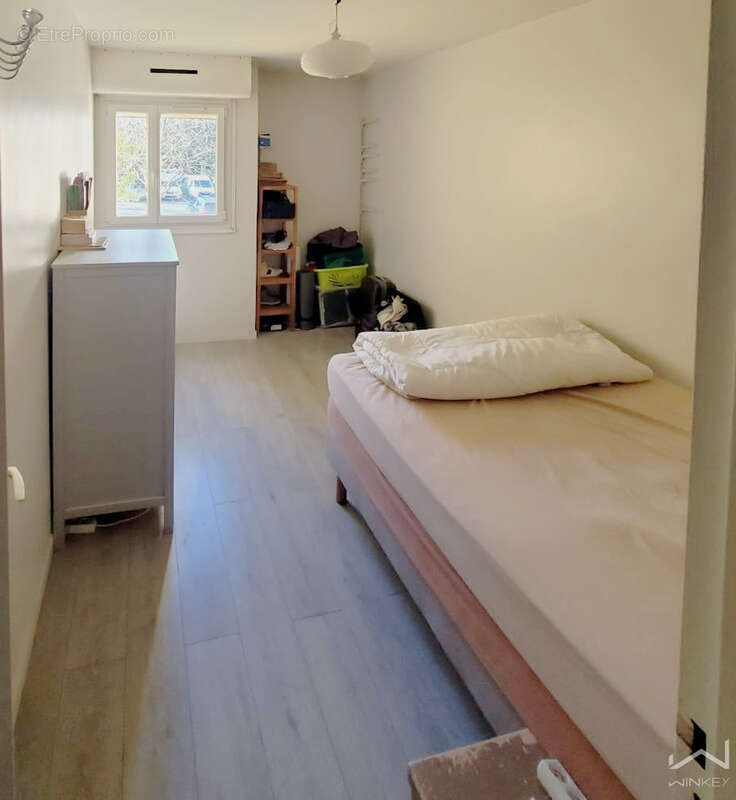 Appartement à EZANVILLE
