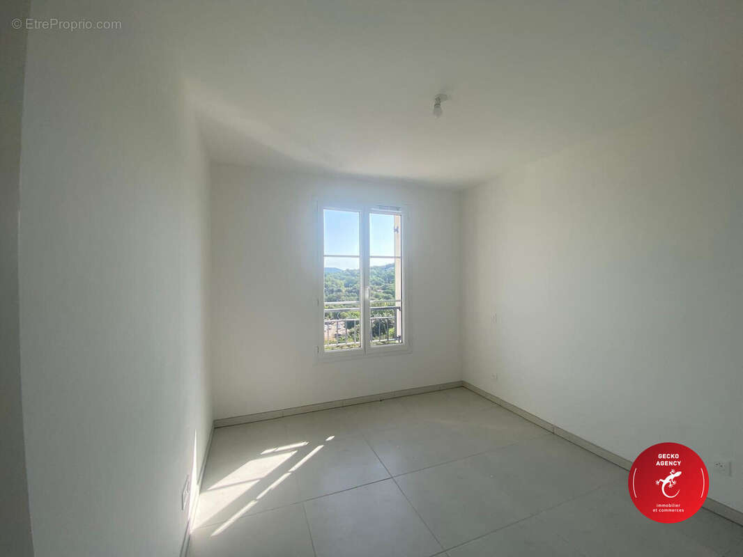 Maison 89 m² à La Garde-Freinet  - photo 8