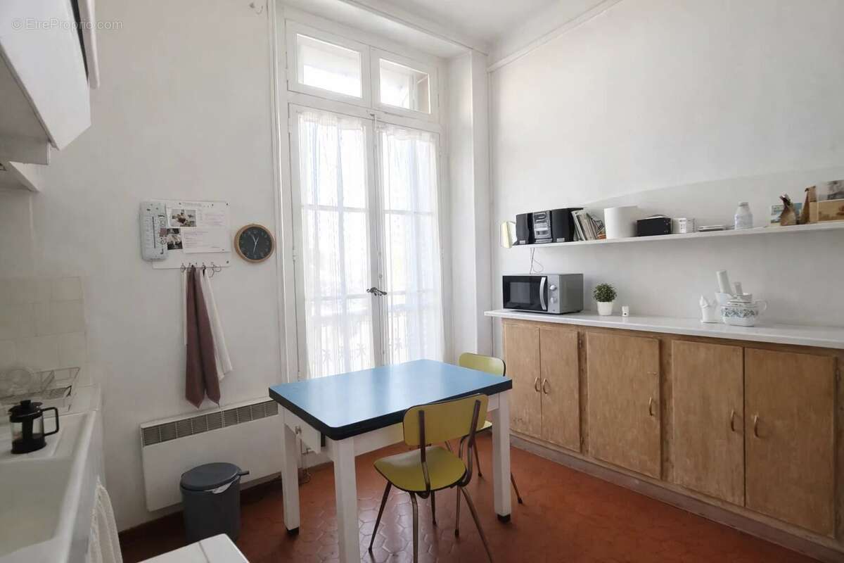 Appartement à MARSEILLE-5E