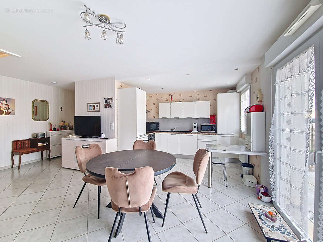 Appartement à GUENANGE