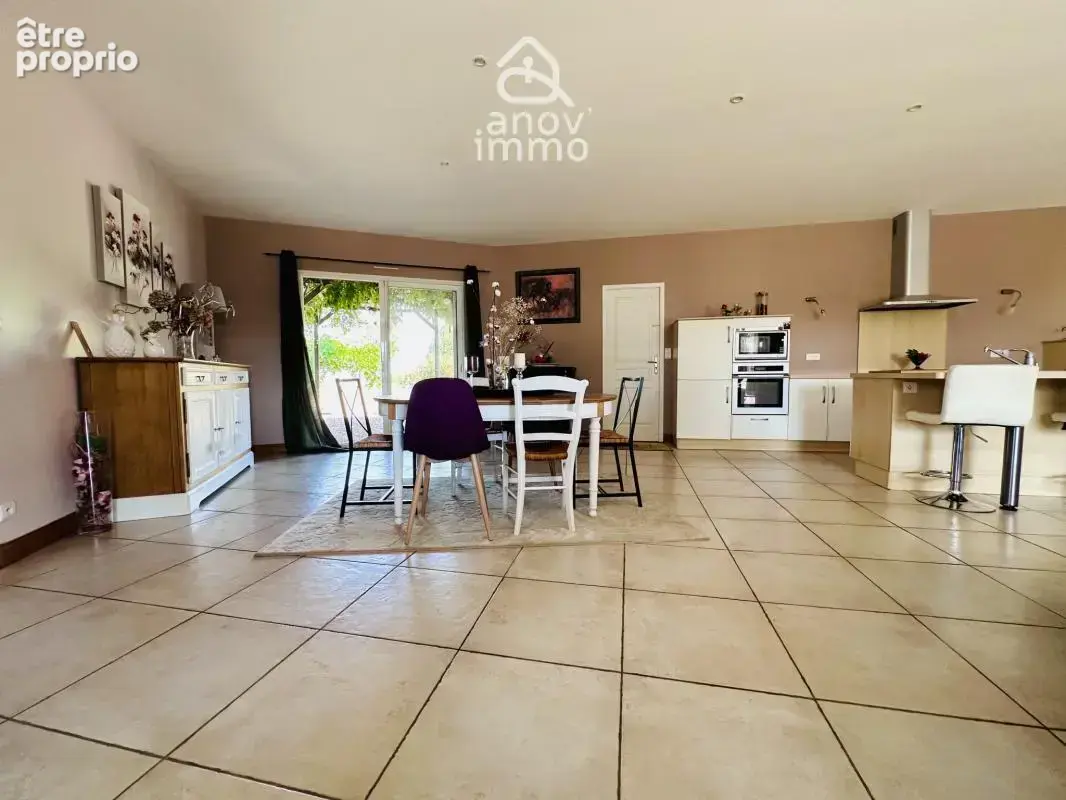 Garat   Maison d'architecte de plain-pied de 203,92 m2 avec - photo 7