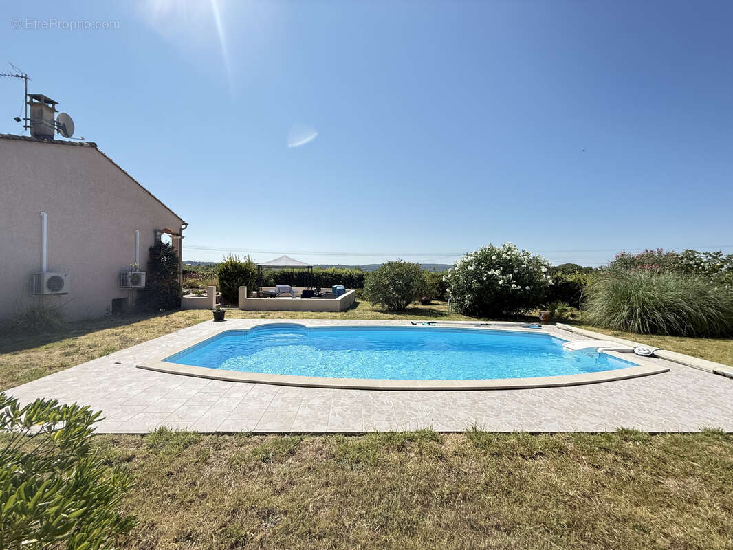 Villa t4 - piscine sur grand terrain - photo 18