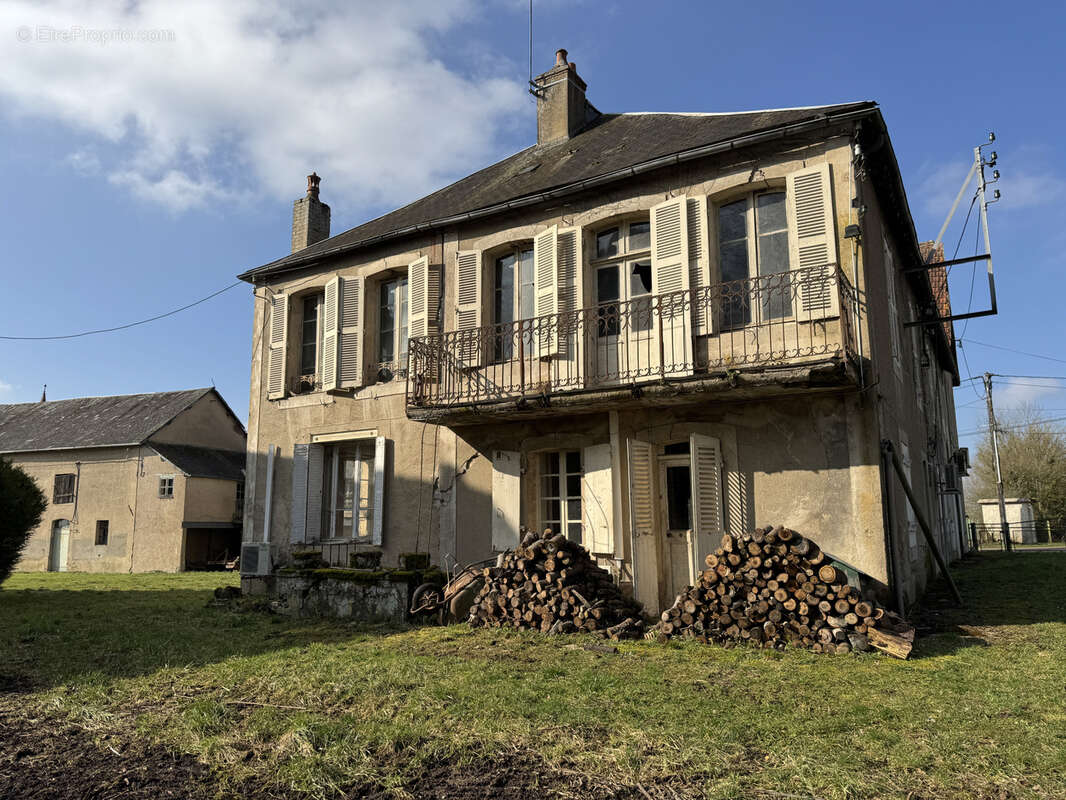 Maison à CORBIGNY