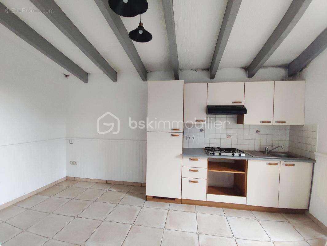 Maison à ALBA-LA-ROMAINE