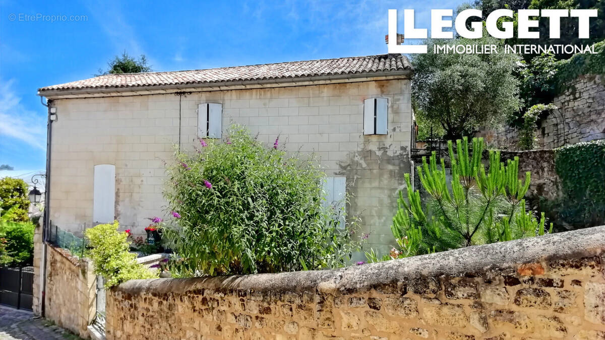 Maison à SAINT-EMILION