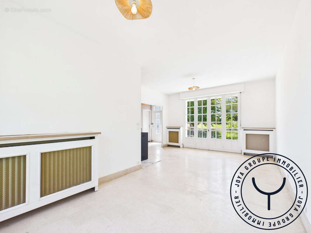Maison 71 m² à Mesnil-Saint-Pere  - photo 6