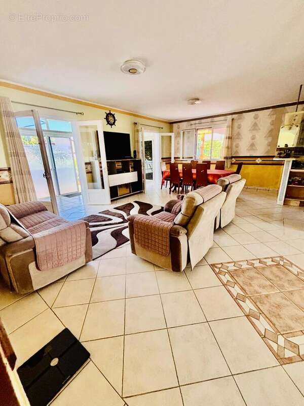 Maison à SAINT-DENIS