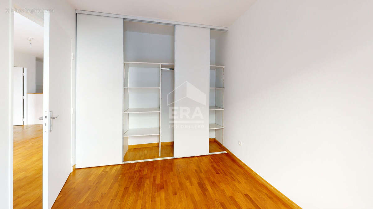 Appartement à PARIS-19E