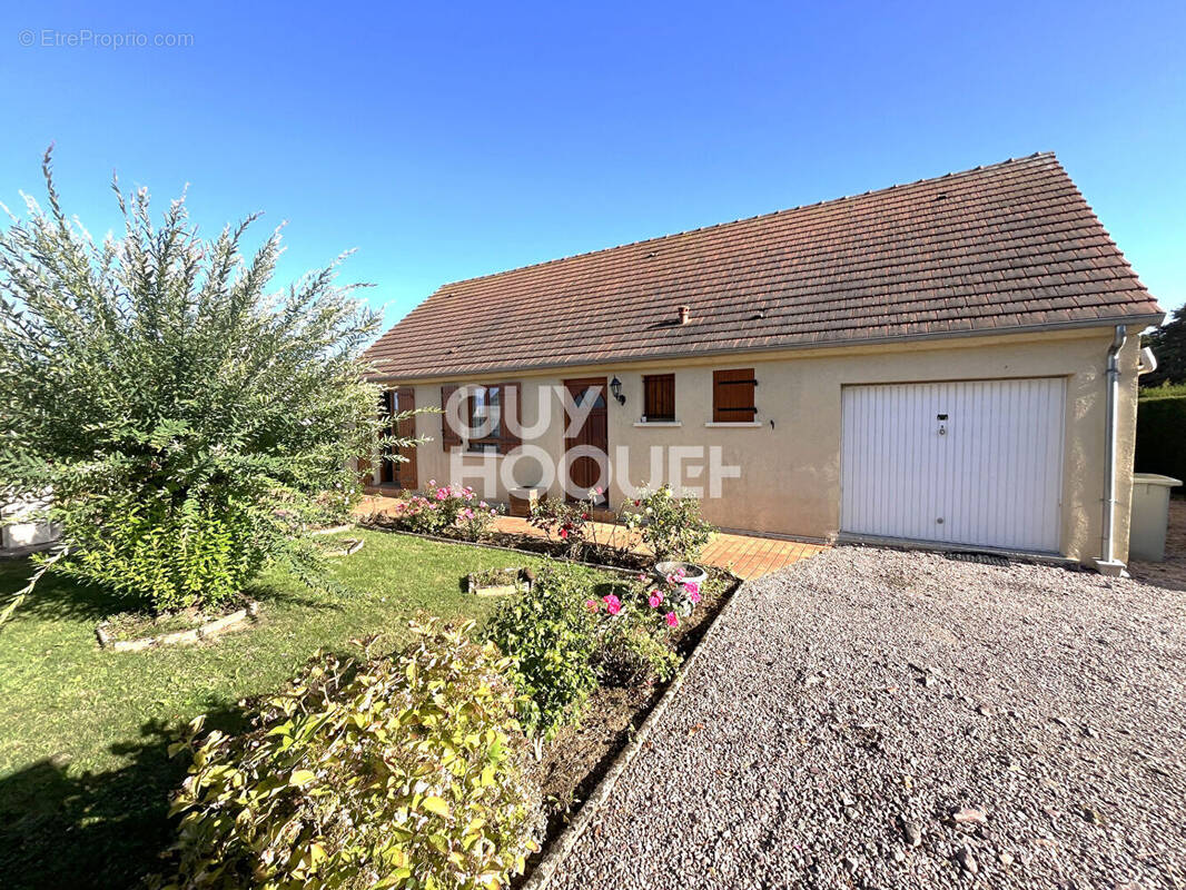 Maison à USSY