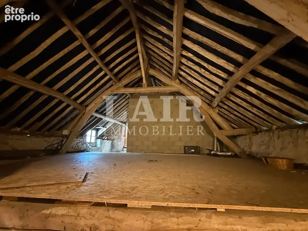 Corps de ferme rare avec dépendances et terrain réf:F15703 - photo 9