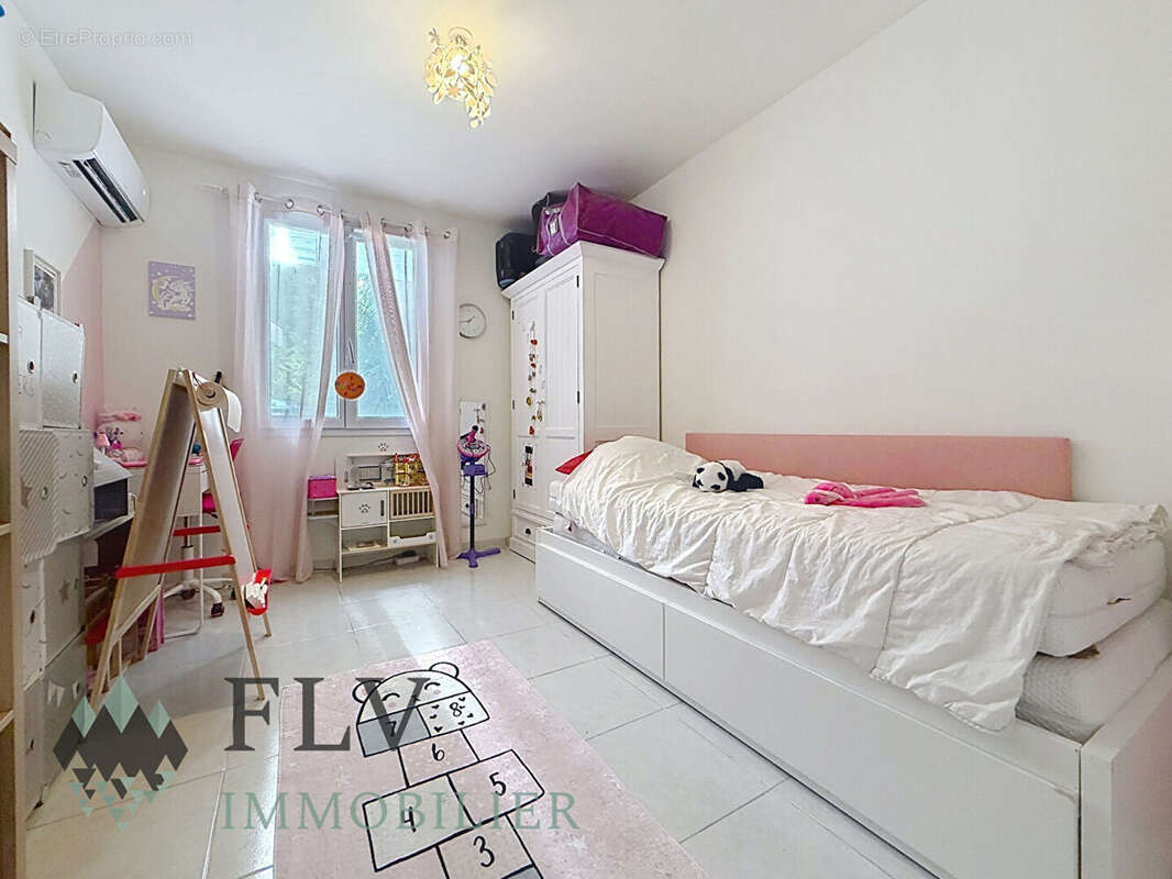 Maison 4 pièce(s) 75 m2 avec son Terrain à Roussillon ! - photo 10