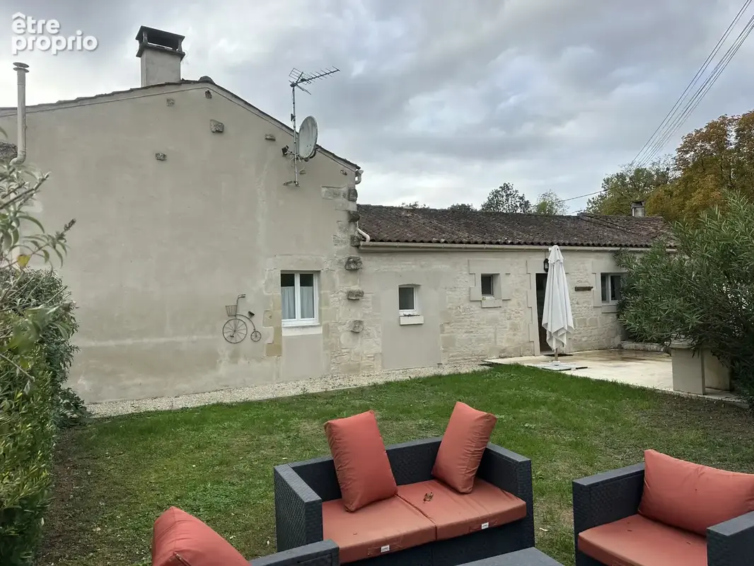 Mons, 13km de Cognac, demeure de charme avec 2 gîtes et piscine. - photo 30