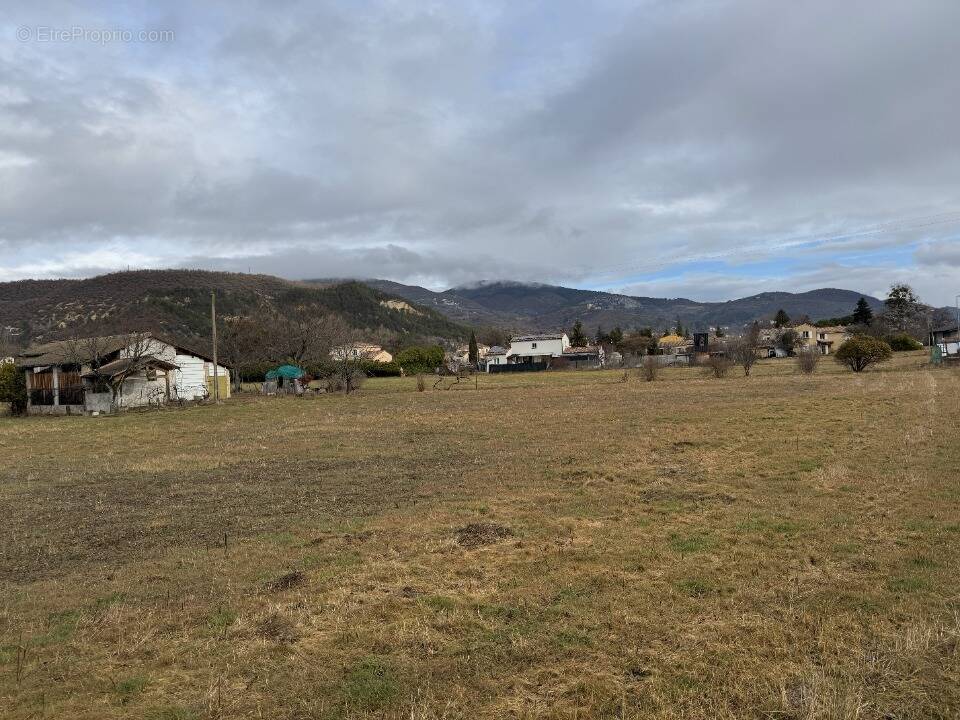 Terrain à DIGNE-LES-BAINS