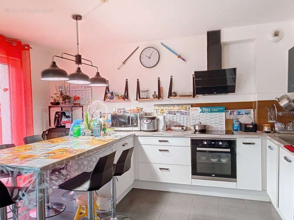 Maison à NOYAL-CHATILLON-SUR-SEICHE