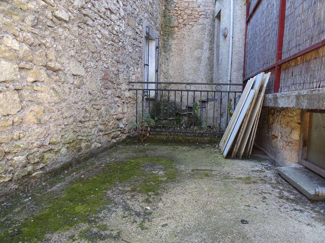 Immeuble Montignac Lascaux 4 pièce(s) 145 m2 - photo 5