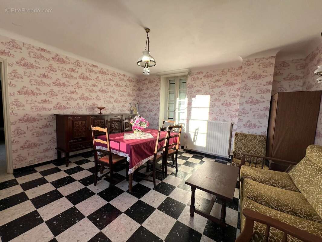 Maison à SAINT-CLAR