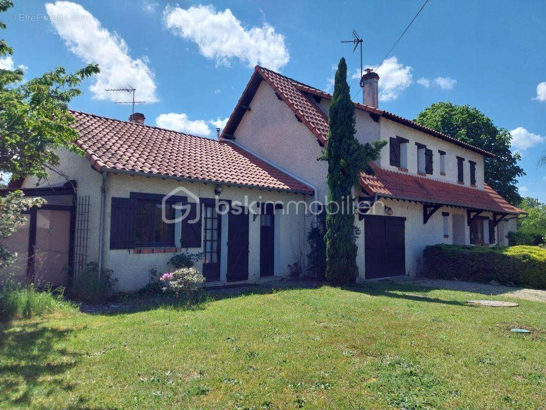Maison à GUILLY