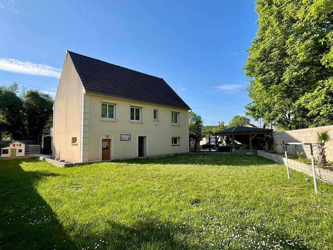 Maison à BUTRY-SUR-OISE